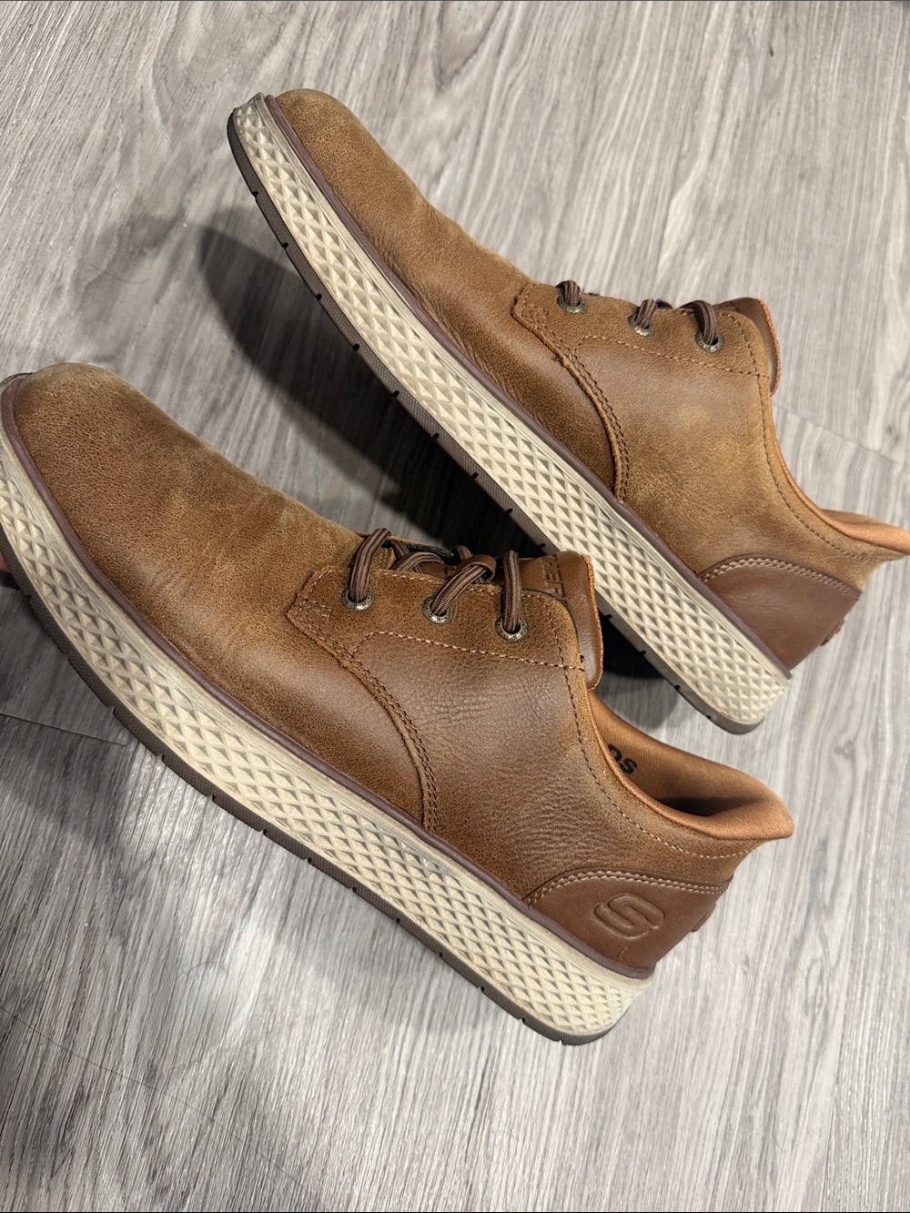 Skechers Men's Tan Brown Leather Lace-Up Oxfords